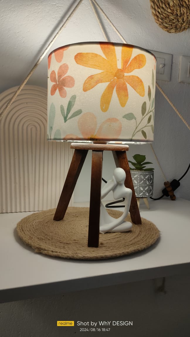 COMOD- ORANGE FLOWER-L0151