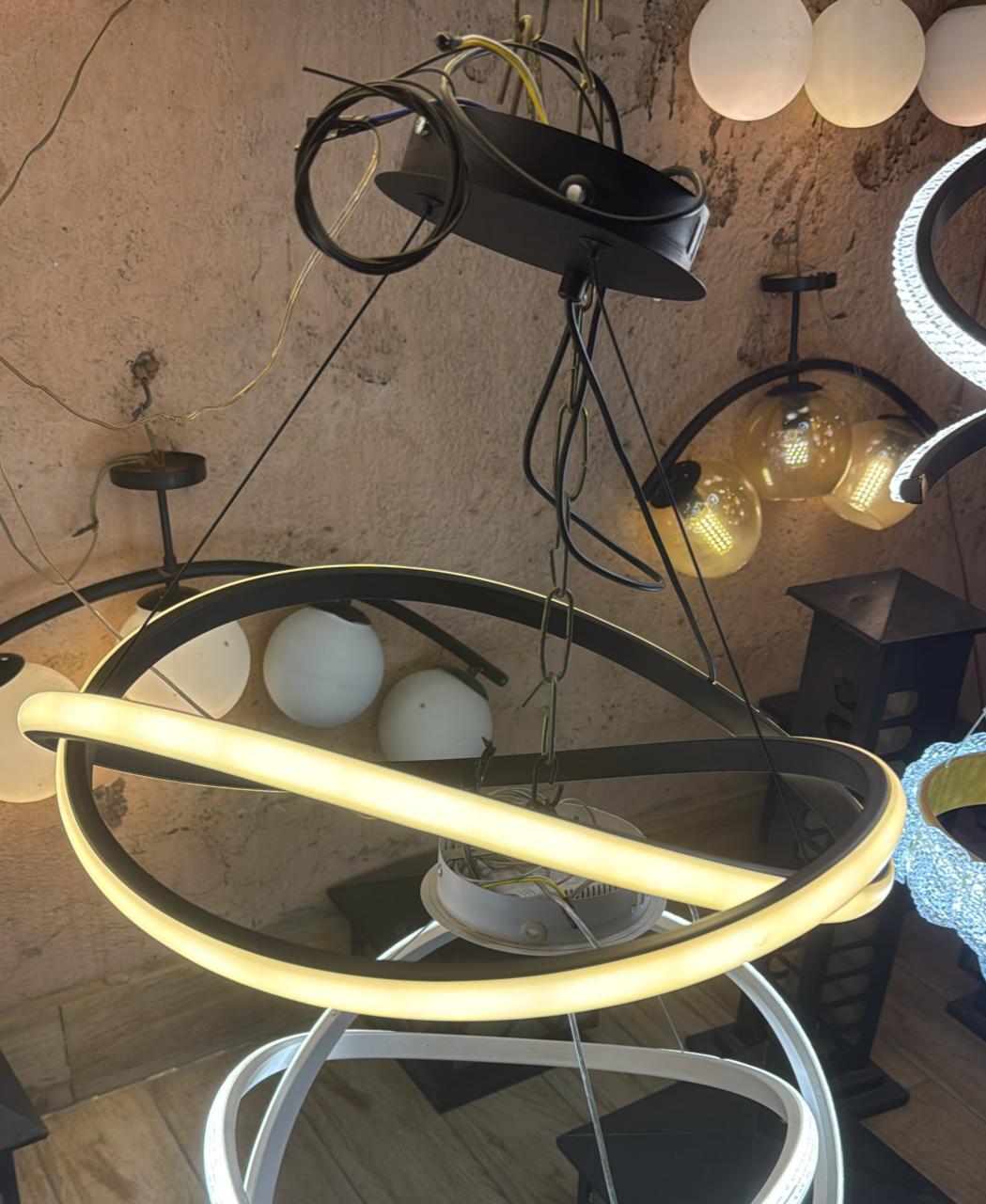 Chandelier - tie cyrcl 2 - pendants-linear