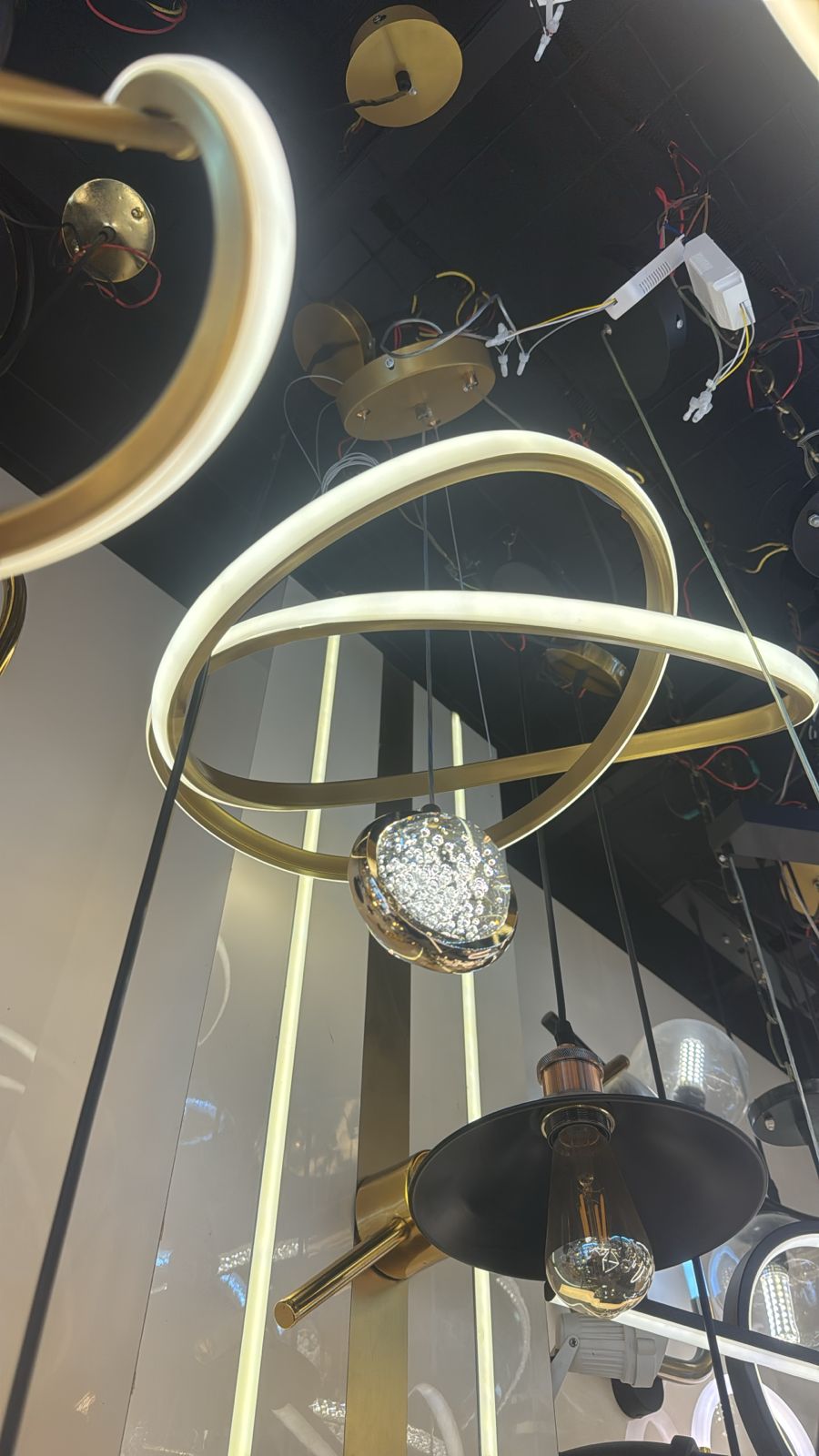 Chandelier - 2 circle gold - pendants-linear