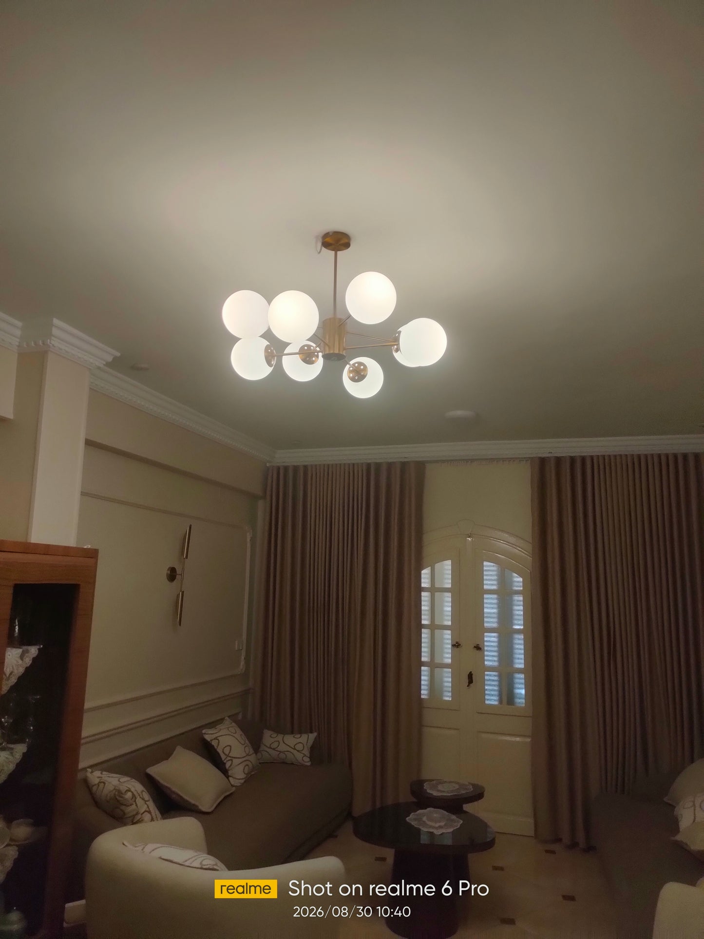 Chandelier - 8 pols - pendants