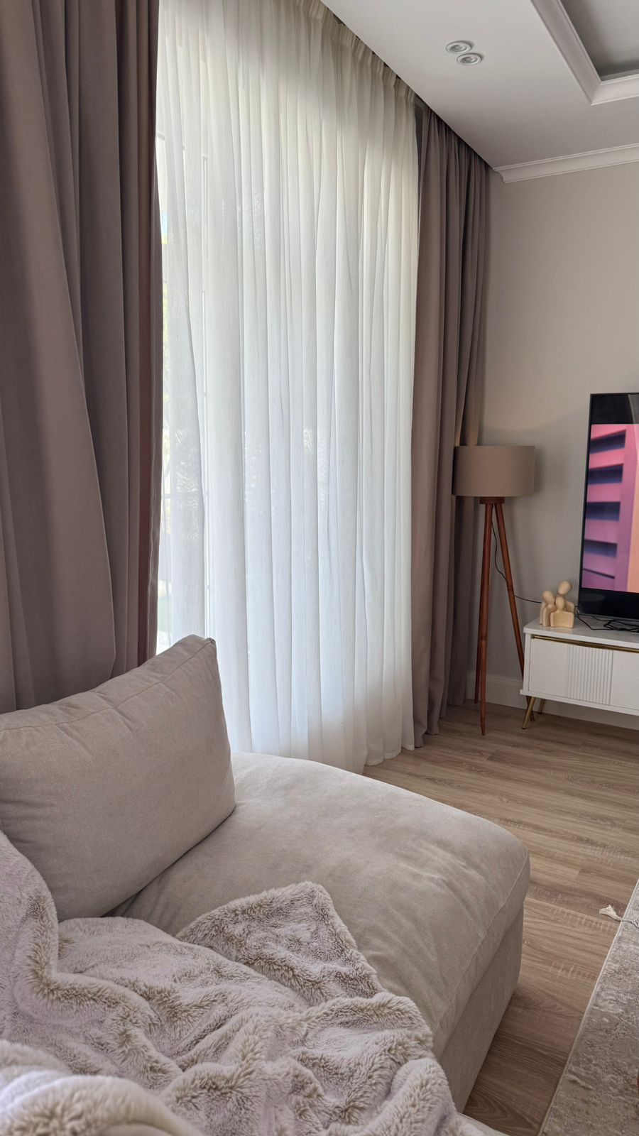 A-A-Floor lamp - 3 legs